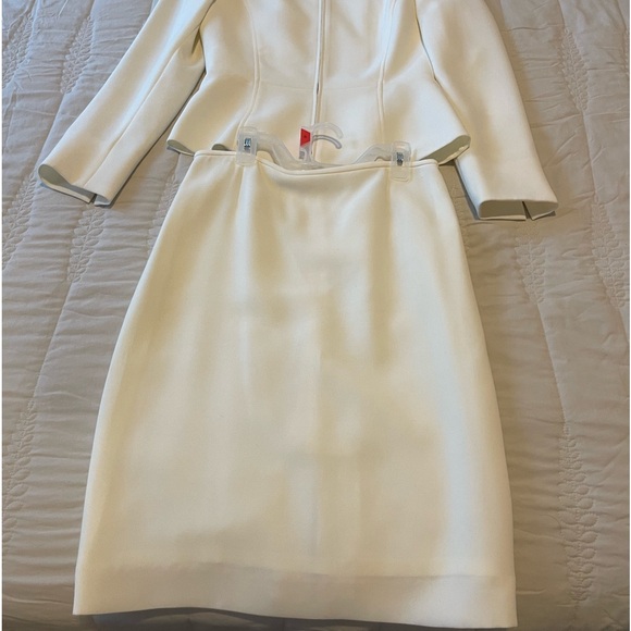 Women dress suit - Picture 5 of 7